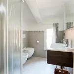 In With Pool And Jacuzzis Ostra Vetere