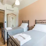In With Pool And Jacuzzis Ostra Vetere