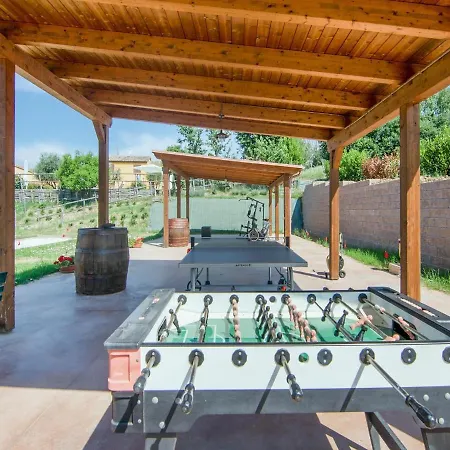 In With Pool And Jacuzzis * Ostra Vetere